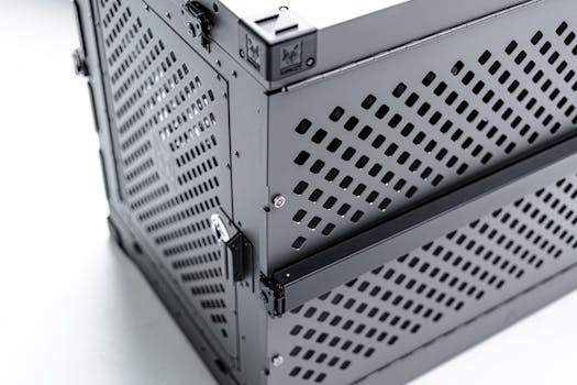 现代设计的狗航空箱 High-quality dog crate with sleek design.